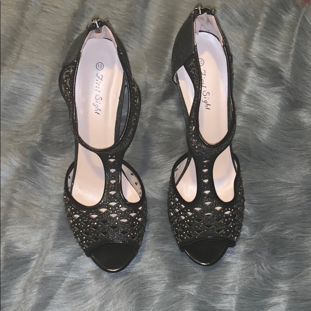 Brand NEW Black Heels with a touch of SPARKLE